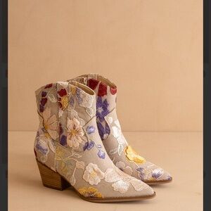 Embroidered Floral Ankle Boots in Beige